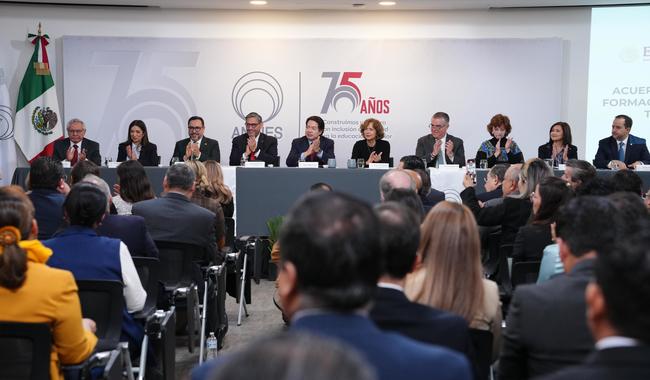 Comunicado conjunto 4. SEP, Secihti, Anuies y el CCE firman Acuerdo para fortalecer la formación profesional