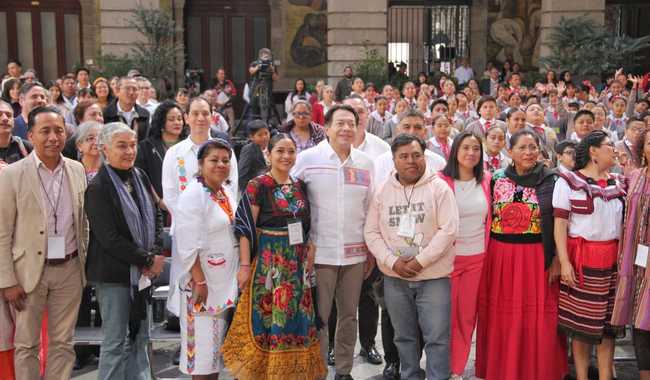 Boletín 52. Desde las aulas se trabaja por un México que reconozca y valore la diversidad y riqueza de las lenguas maternas e indígenas