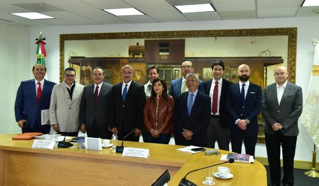 Trabajan SICT y Cámaras de Autotransporte para fortalecer de manera conjunta estrategias para el sector