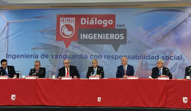 Adelanta Esteva Medina nueva política aeronáutica, en reunión con el Colegio de Ingenieros Civiles de México