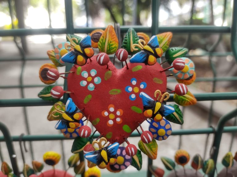 ¡Este 14 de febrero regala artesanías mexiquenses! Acude a la venta especial por el Día del Amor y la Amistad en el Parque de la Ciencia Fundadores