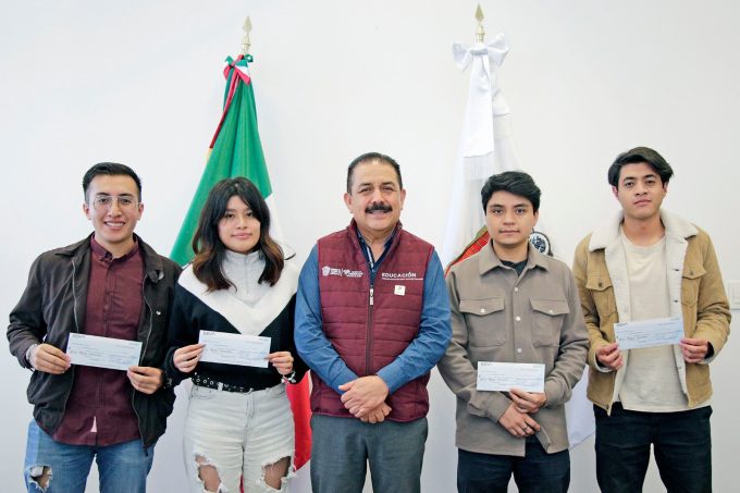 Beca Gobernadora Delfina Gómez Álvarez a estudiantes del IPN; participarán en el concurso ALACERO en Argentina