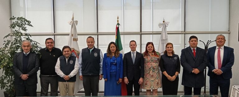 Agiliza GEM entrega de escrituras a mexiquenses que adquirieron propiedades mediante el Fovissste