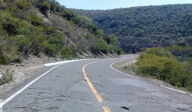 SICT renovará este año 904 km de carreteras y caminos de la zona Mixteca de Oaxaca