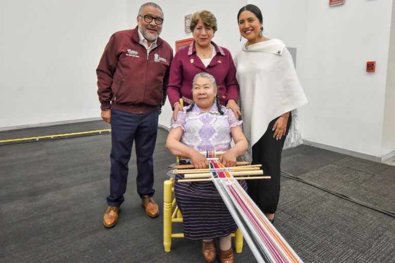 Gobernadora Delfina Gómez entrega Primer Galardón a artesanos del Estado de México; recibirán atención histórica con padrón, apoyos y reconocimientos