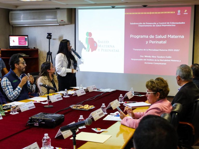 Previene Secretaría de Salud mortalidad materna con capacitación al personal médico del EDOMEX