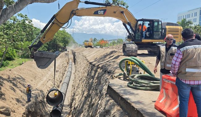 Supervisa Esteva Medina obra del Paso Superior Vehicular "Arco Norte", en Colima