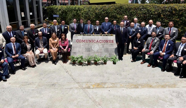 Esteva Medina encabeza reunión con Centros SICT de todo el país