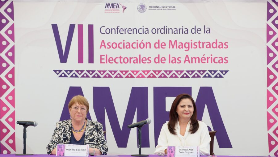 La democracia y los derechos de las mujeres están bajo peligro; no daremos un paso atrás para combatir el intento de silenciarlas: Michelle Bachelet