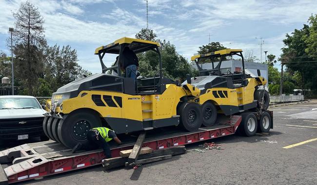 Avanza entrega de trenes de pavimentación en 9 estados para la conservación de la red carretera federal libre de peaje
