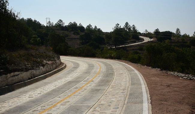 Día Internacional de los Pueblos Indígenas: SICT realiza 432 km de caminos artesanales en 11 estados del país