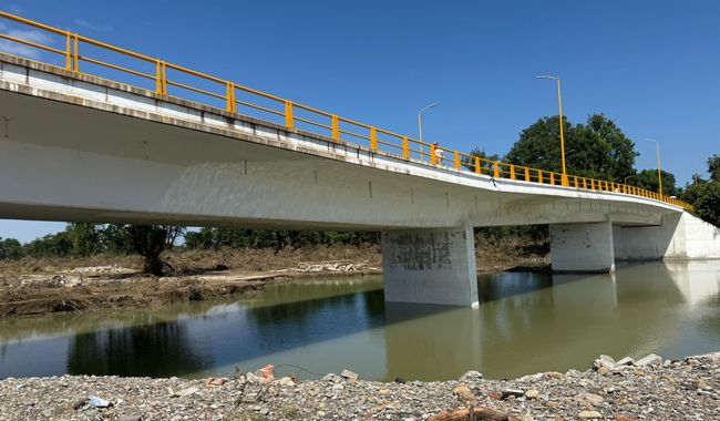 Cierra Puente López Portillo en Álamo, Veracruz por daños tras tormenta Raymond