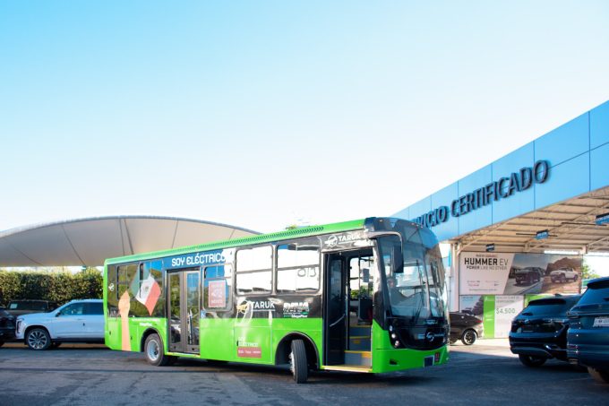 primer-autobus-electrico