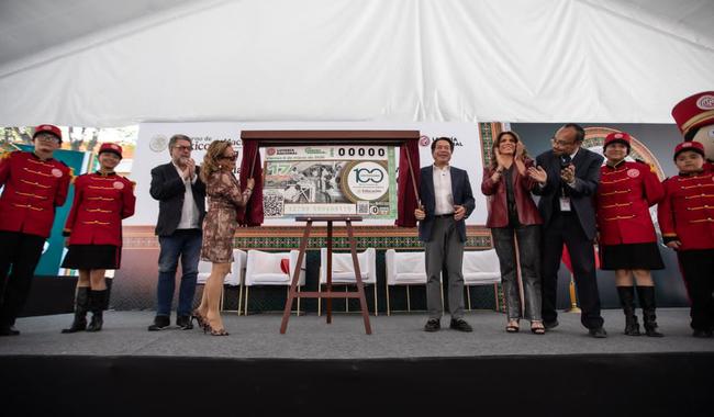 Comunicado conjunto 1. Develan Mario Delgado y Olivia Salomón, billete del Centenario de las Escuelas Secundarias Públicas en México