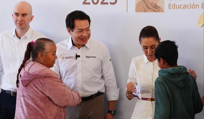 Boletín 69. Avanza el pago del bimestre enero-febrero de la Beca Rita Cetina a estudiantes de continuidad de Educación Básica: Mario Delgado