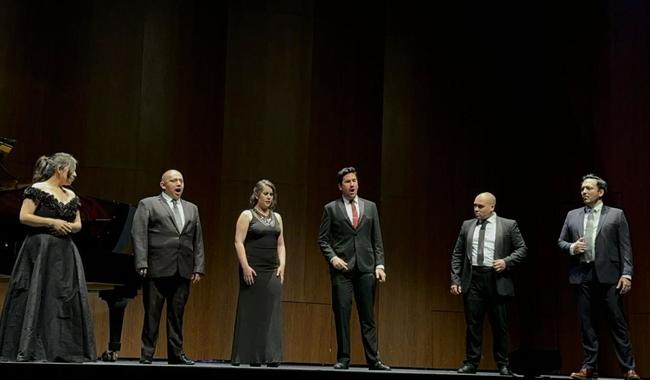 NAVIDAD CON EL ESTUDIO DE LA ÓPERA DE BELLAS ARTES: UN VIAJE QUE EXPLORA EL CARÁCTER MELANCÓLICO Y CELEBRATORIO